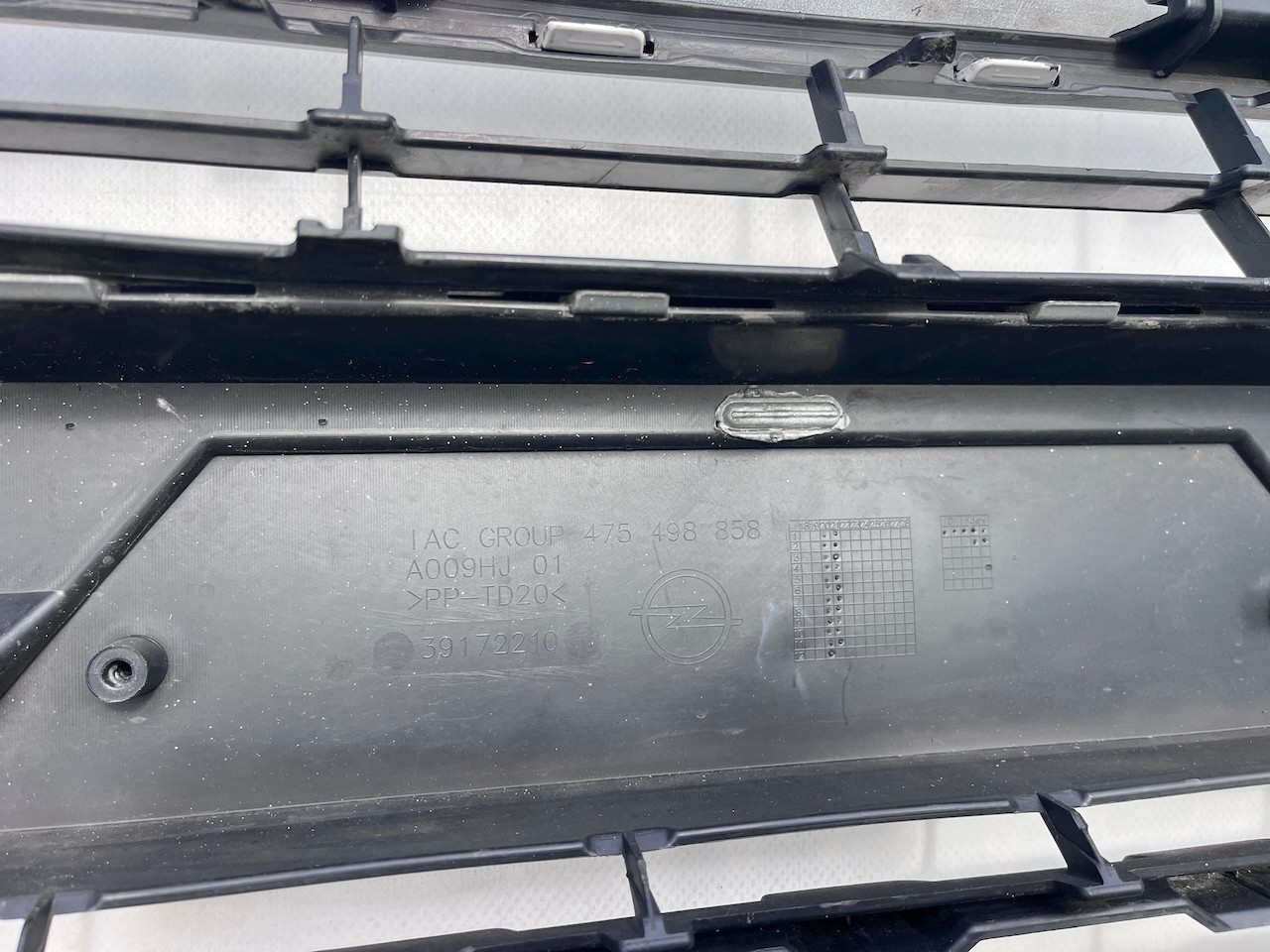 Vauxhall Crossland X Turbo Sri Lift 2021-2025 Front Bumper No Pdc Genuine [q345]