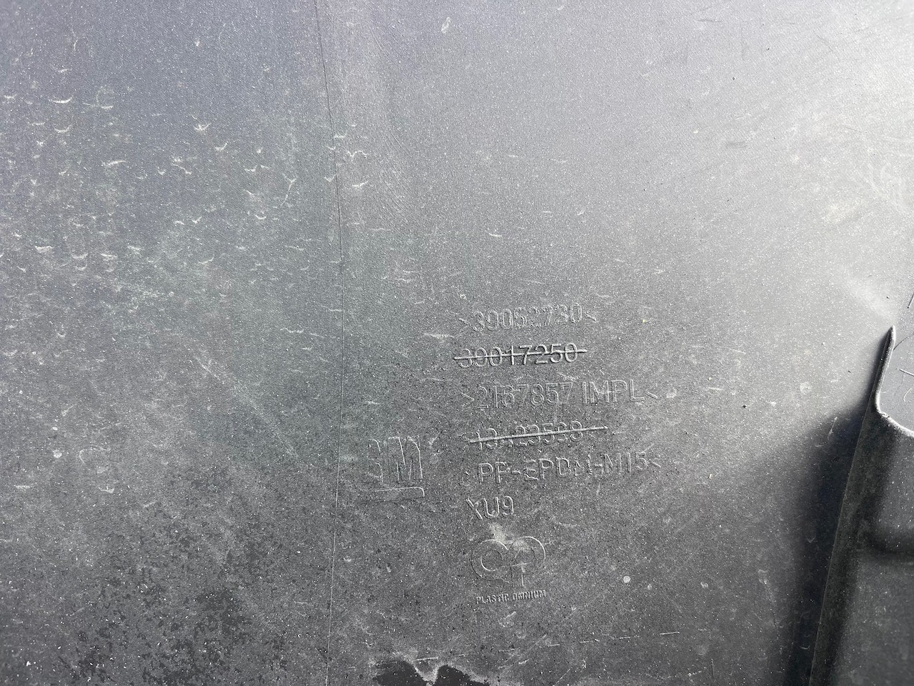 Vauxhall Astra K Turbo Hatchback 2016-2019 Front Bumper 4 Pdc Genuine [q338]