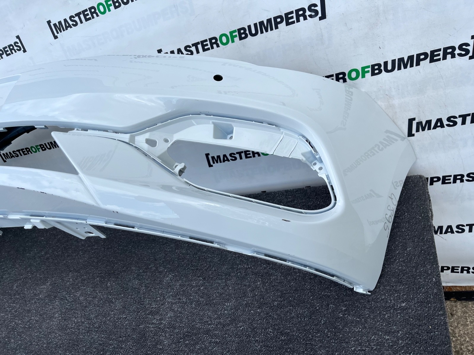 Vauxhall Astra K Turbo Facelift 2019-2021 Front Bumper 4 Pdc Genuine [q895]