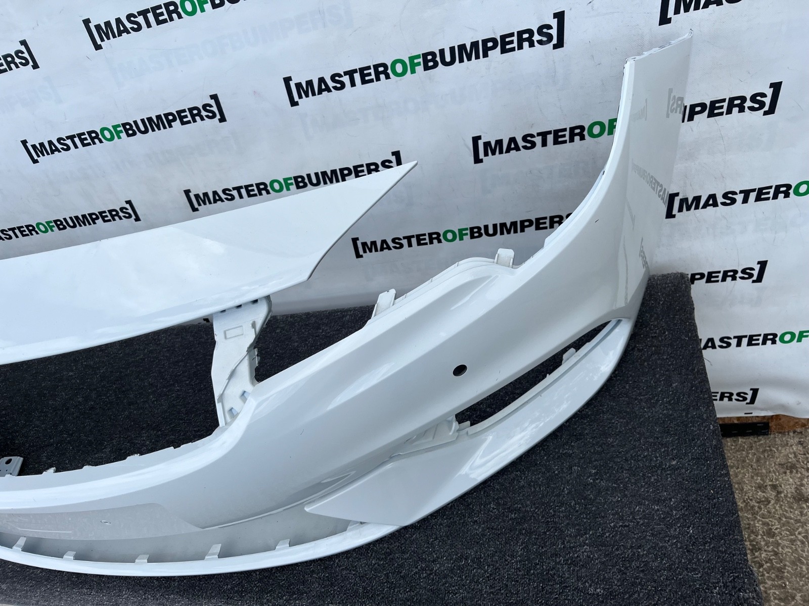 Vauxhall Astra K Turbo Facelift 2019-2021 Front Bumper 4 Pdc Genuine [q895]