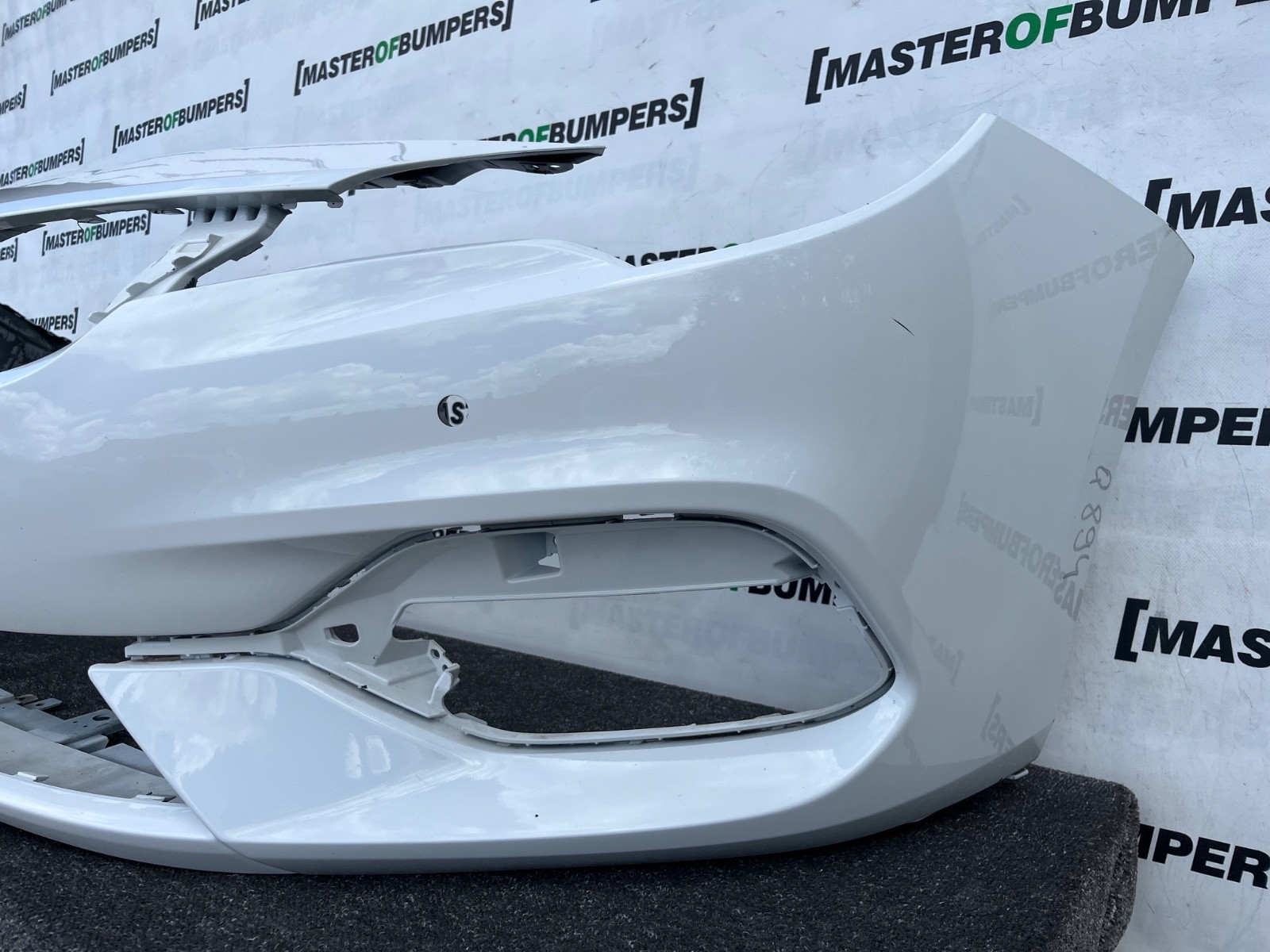 Vauxhall Astra K Turbo Facelift 2019-2021 Front Bumper 4 Pdc Genuine [q894]