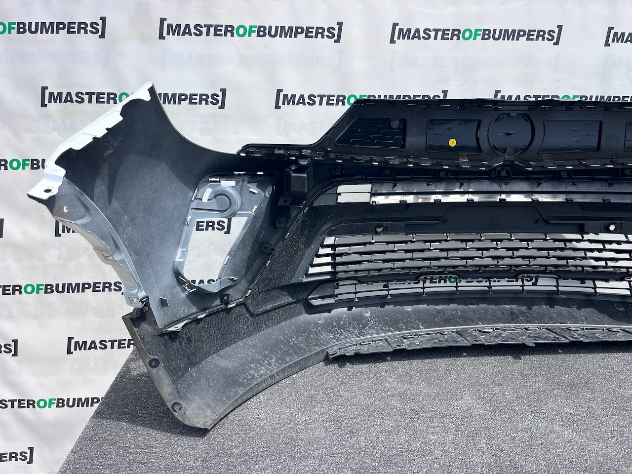 Vauxhall Crossland X Turbo Sri Lift 2021-2025 Front Bumper 4 Pdc Genuine [q362]