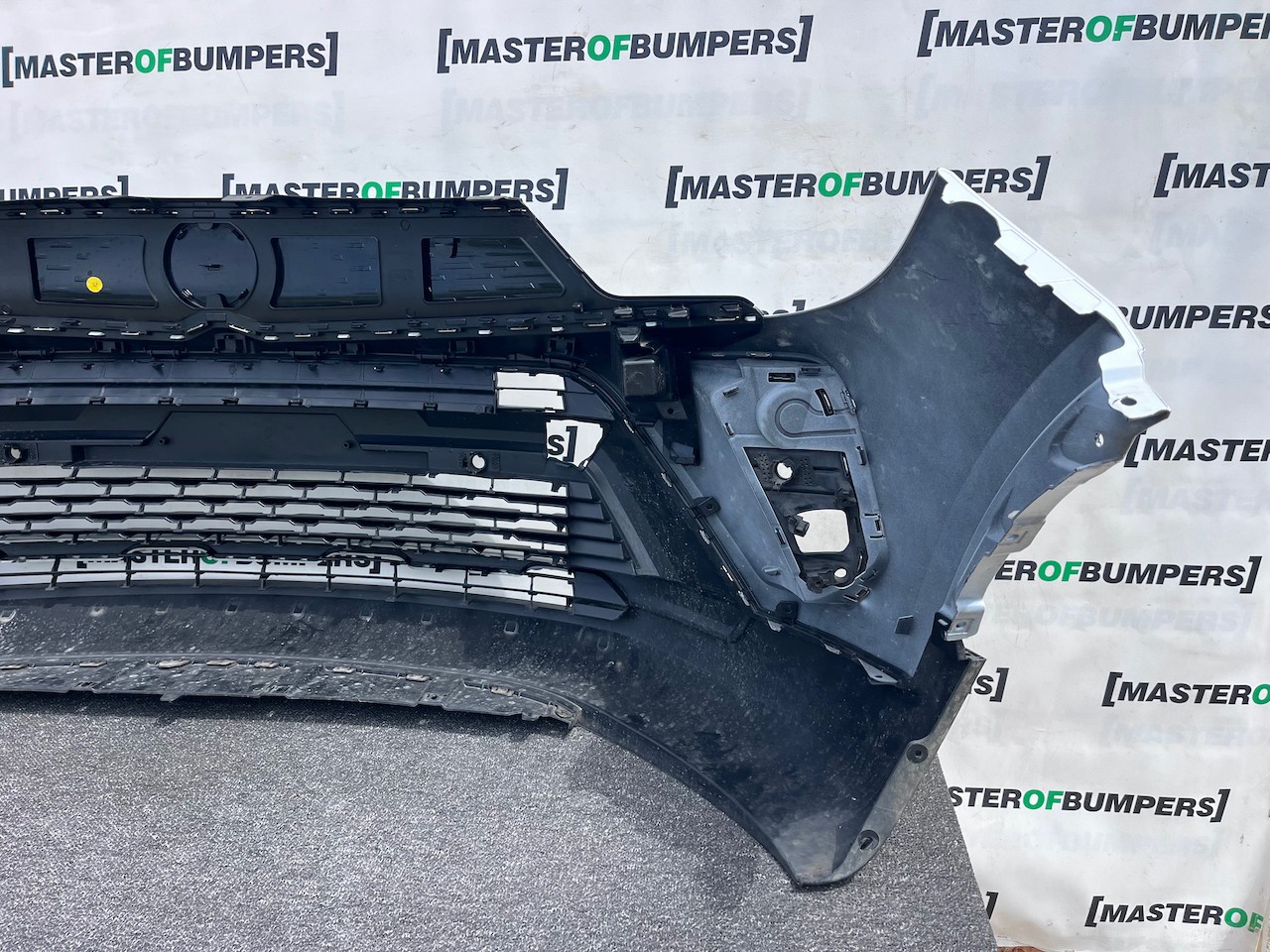 Vauxhall Crossland X Turbo Sri Lift 2021-2025 Front Bumper 4 Pdc Genuine [q362]