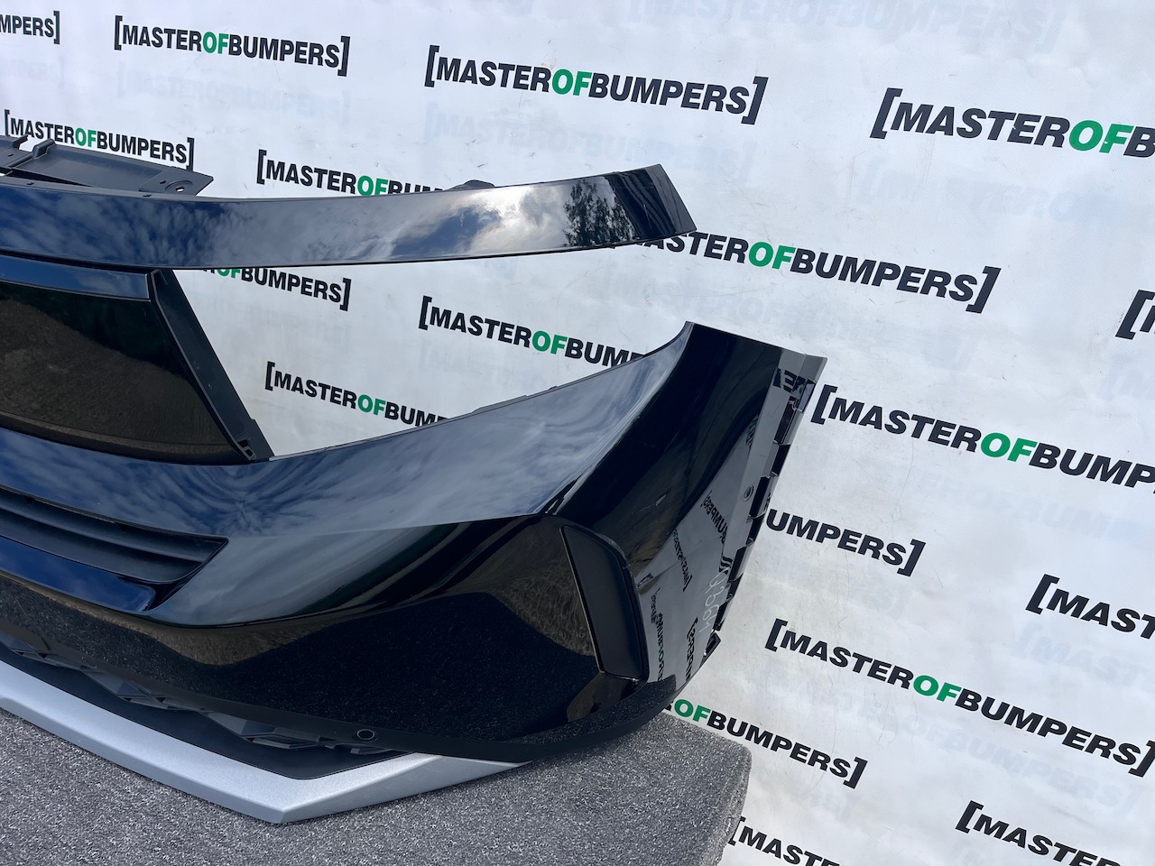 Vauxhall Frontera Gs Hybrid 2025-2027 Front Bumper 6 Pdc Genuine [q364]