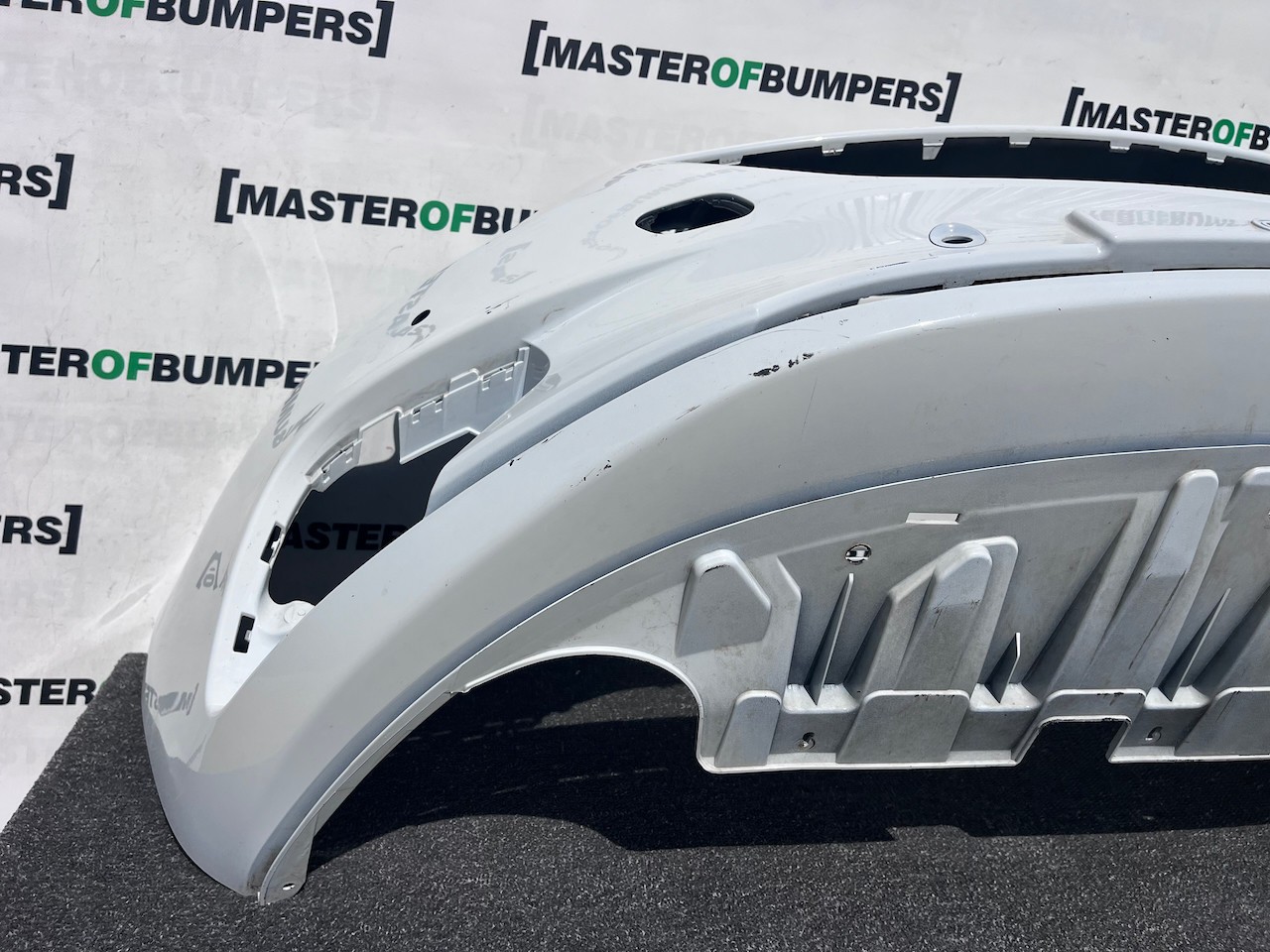 Vauxhall Corsa E Hatchback 2015-2018 Front Bumper 6 Pdc Genuine [q389]