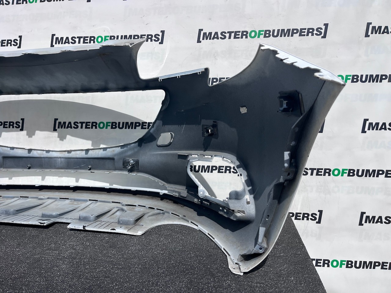 Vauxhall Corsa E Hatchback 2015-2018 Front Bumper 6 Pdc Genuine [q389]