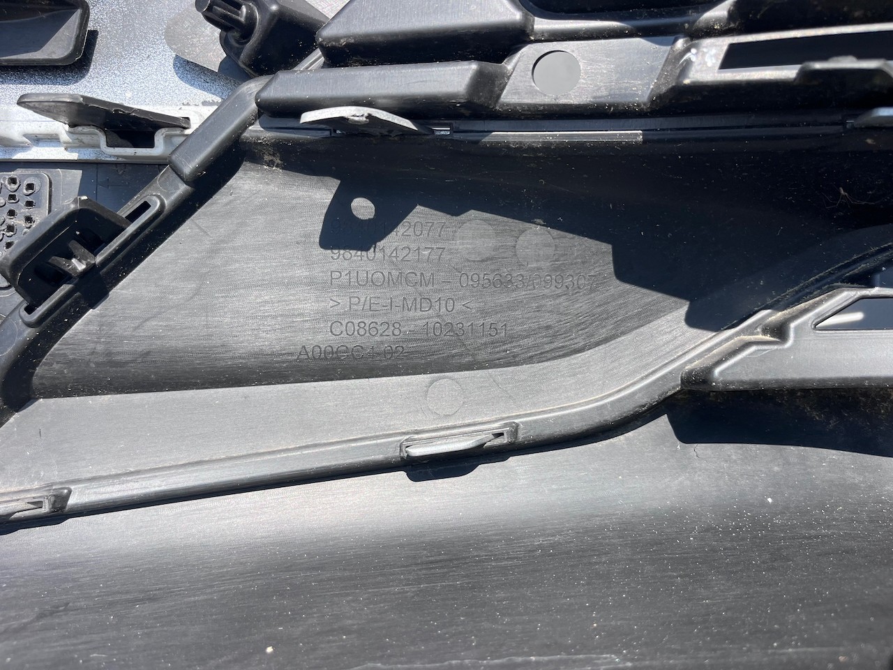 Vauxhall Grandland X Turbo Phev Lift 2021-2024 Font Bumper 6 Pdc Genuine [q402]