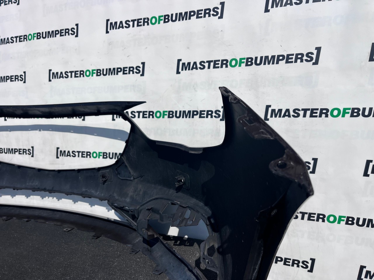 Vauxhall Insignia Se Saloon Estate 2017-2020 Front Bumper 4 Pdc Genuine [q397]