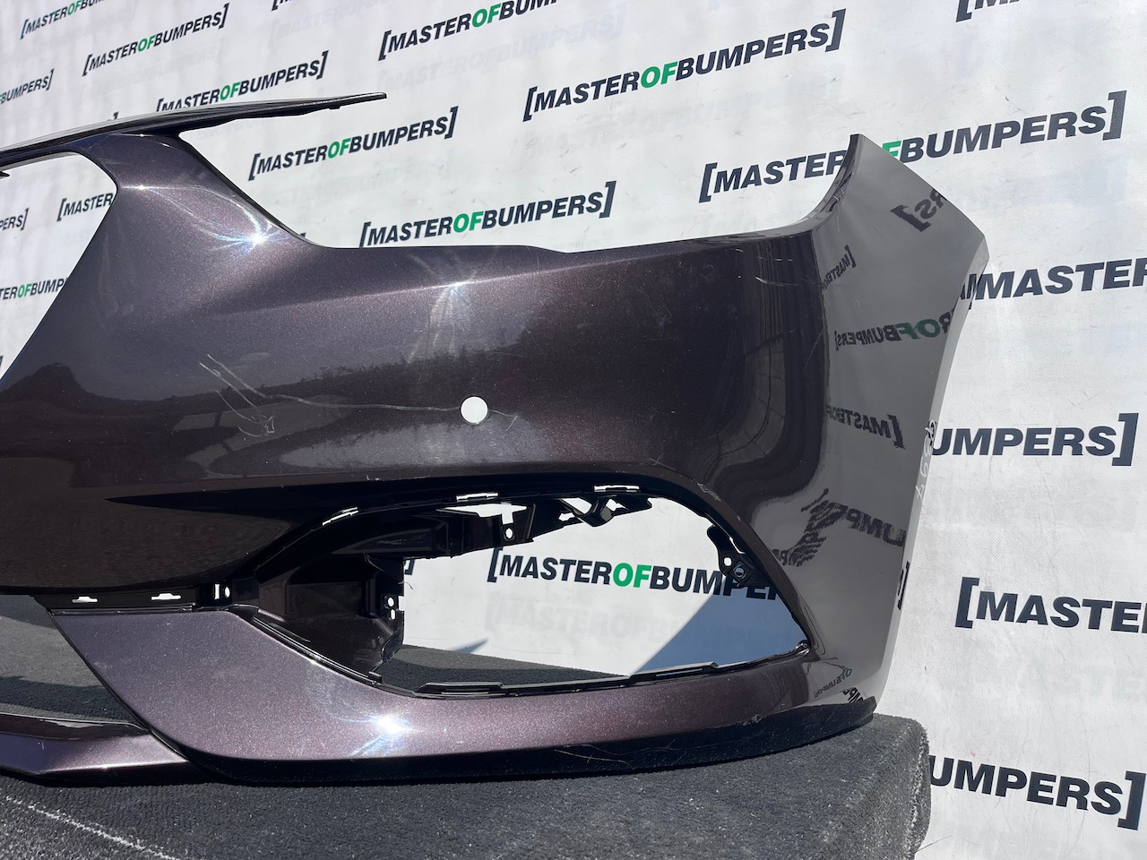 Vauxhall Insignia Se Saloon Estate 2017-2020 Front Bumper 4 Pdc Genuine [q397]