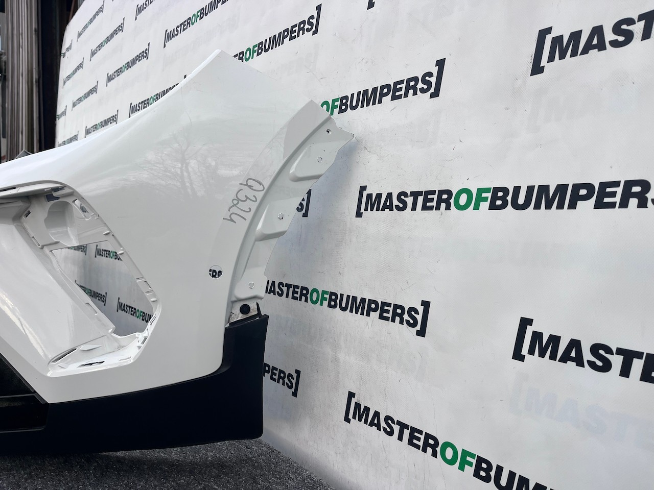 Vauxhall Crossland X Turbo Sri Lift 2021-2025 Front Bumper 6 Pdc Genuine [q324]