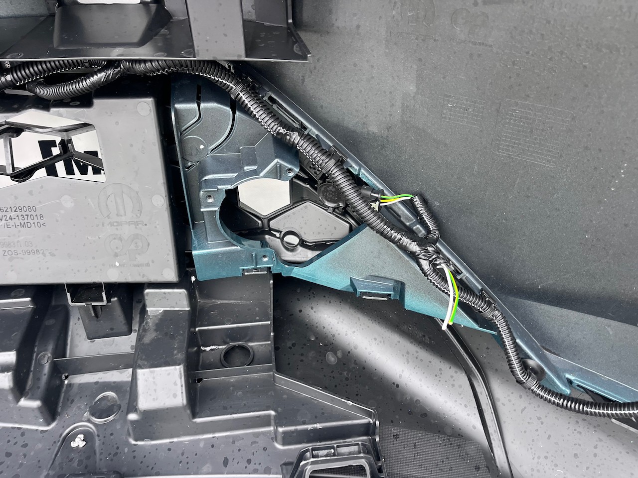 Vauxhall Frontera Gs Hybrid 2025-2027 Front Bumper 6 Pdc Genuine [q328]