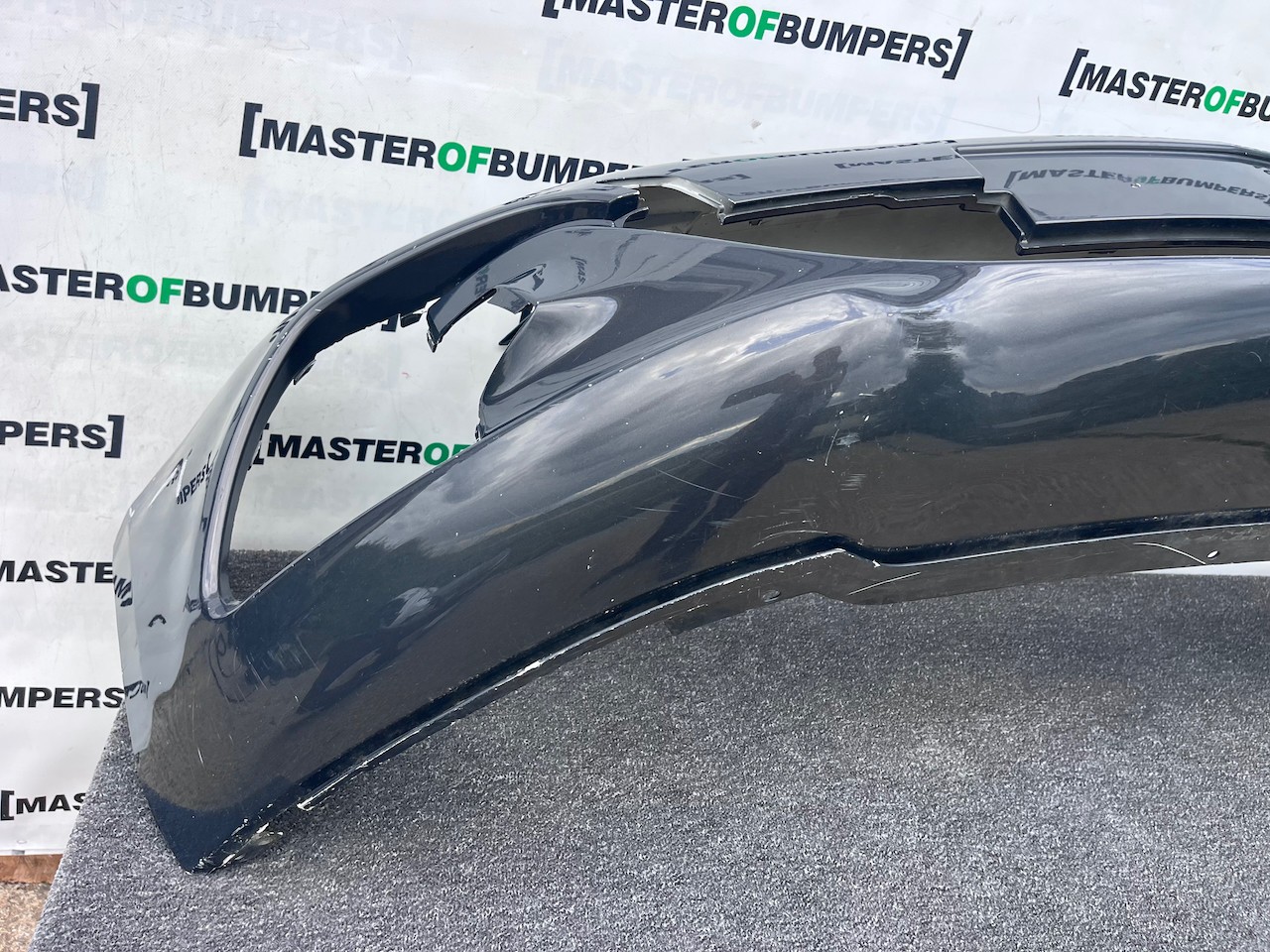 Vauxhall Astra J Limited Hatchback 2014-2016 Front Bumper No Jets Genuine [q357]
