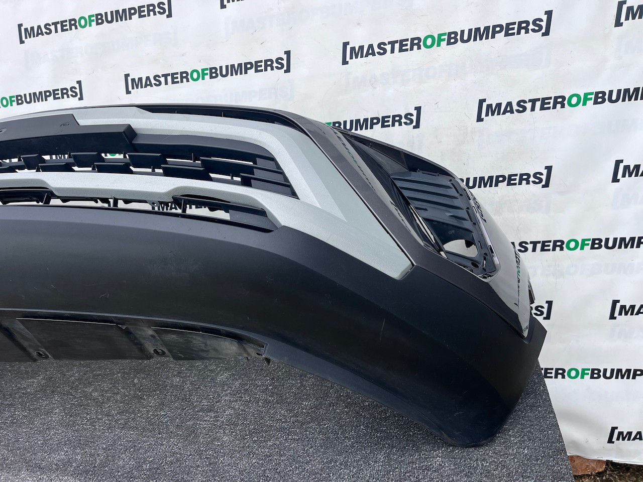 Vauxhall Crossland X Turbo Sri Lift 2021-2025 Front Bumper No Pdc Genuine [q361]