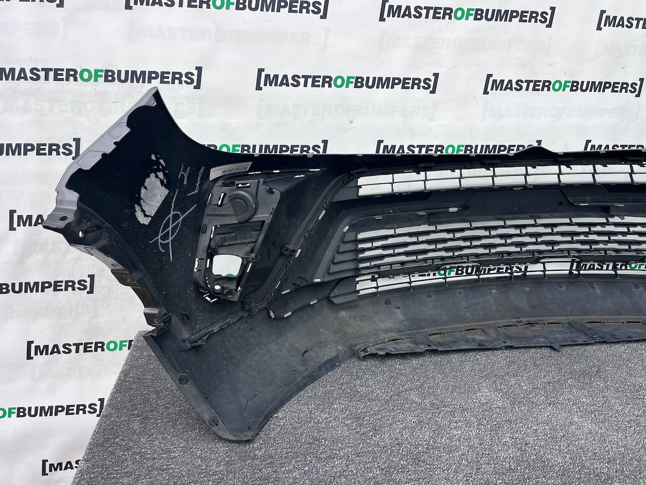 Vauxhall Crossland X Turbo Sri Lift 2021-2025 Front Bumper No Pdc Genuine [q361]