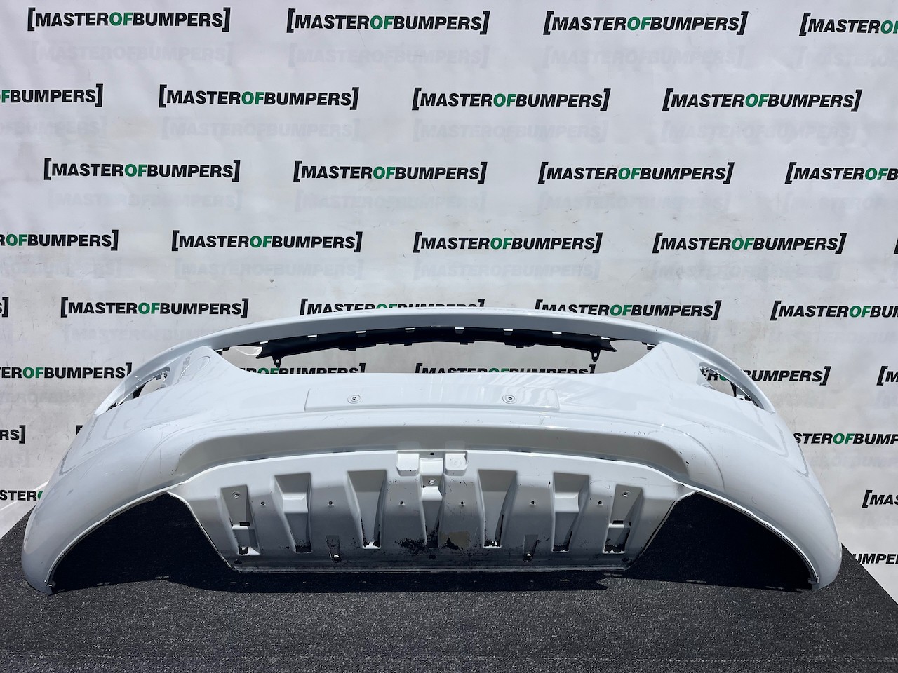 Vauxhall Adam Se Limited Hatchback 2013-2018 Front Bumper No Pdc Genuine [q383]
