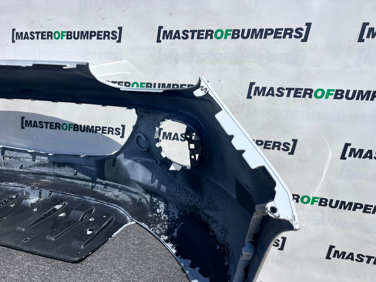 Vauxhall Adam Se Limited Hatchback 2013-2018 Front Bumper No Pdc Genuine [q383]