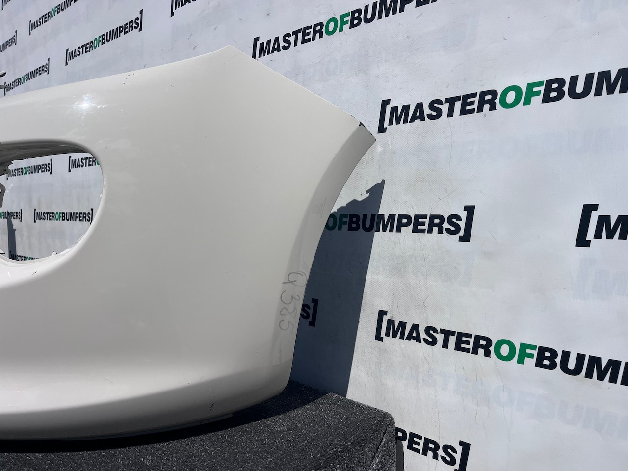 Vauxhall Adam Se Limited Hatchback 2013-2018 Front Bumper No Pdc Genuine [q385]