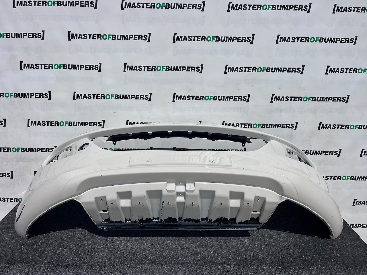 Vauxhall Adam Se Limited Hatchback 2013-2018 Front Bumper No Pdc Genuine [q385]