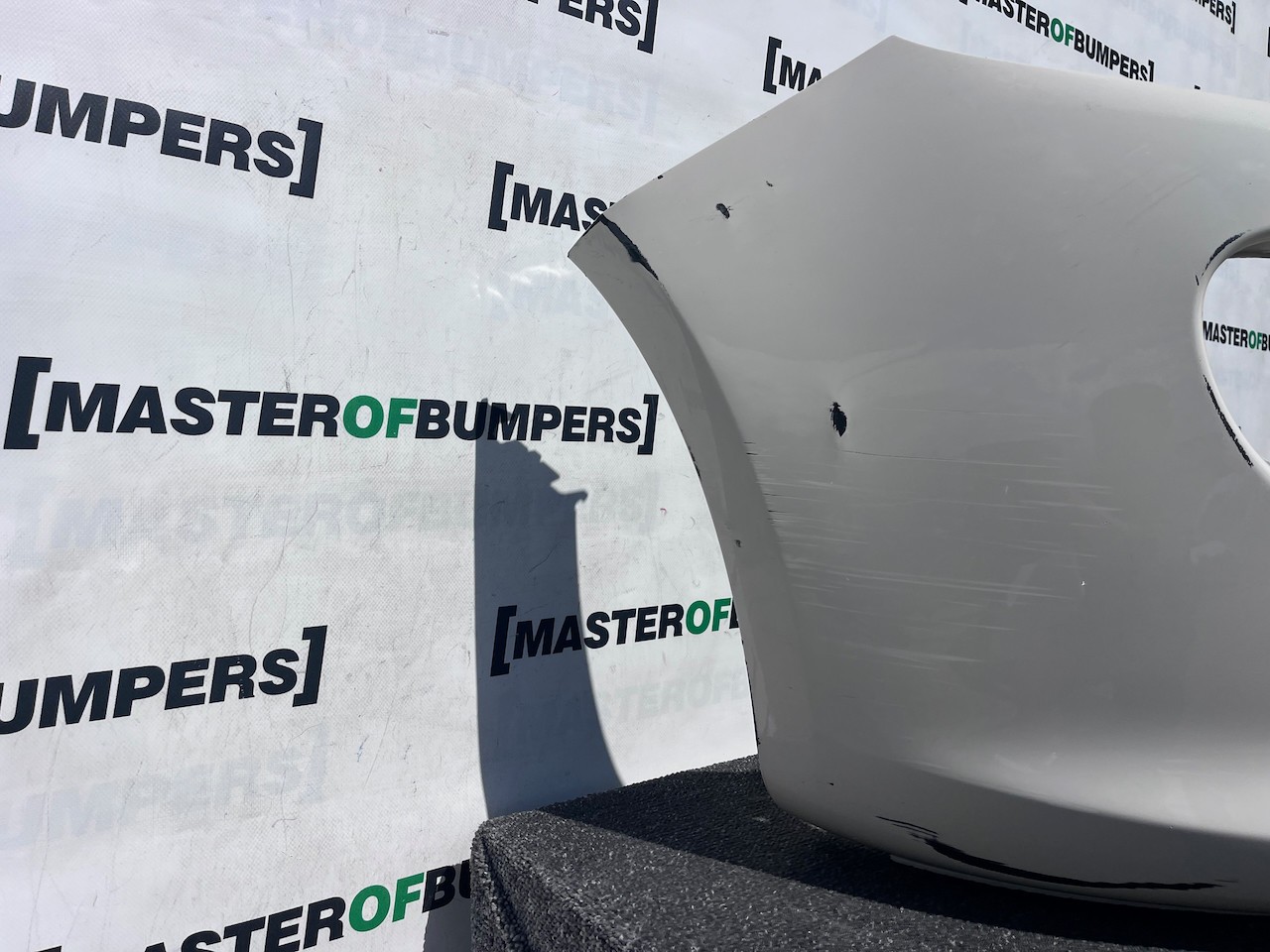 Vauxhall Adam Se Limited Hatchback 2013-2018 Front Bumper No Pdc Genuine [q385]
