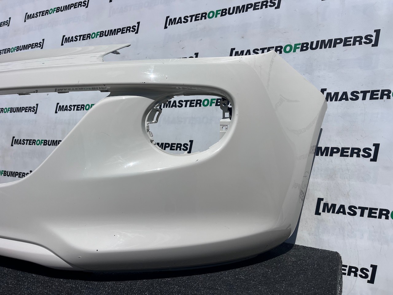 Vauxhall Adam Se Limited Hatchback 2013-2018 Front Bumper No Pdc Genuine [q385]