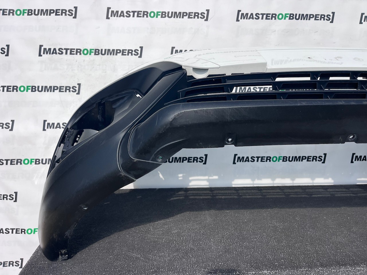 Vauxhall Combo E Van 2019-2024 Front Bumper No Pdc Genuine [q390]
