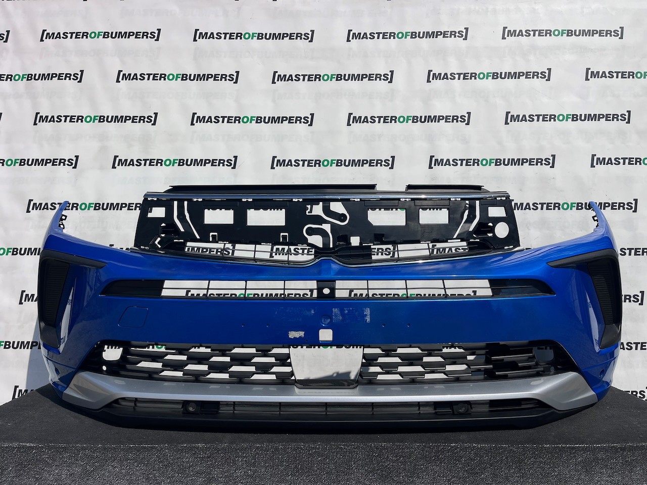 Vauxhall Grandland X Turbo Phev Lift 2021-2024 Font Bumper 6 Pdc Genuine [q400]