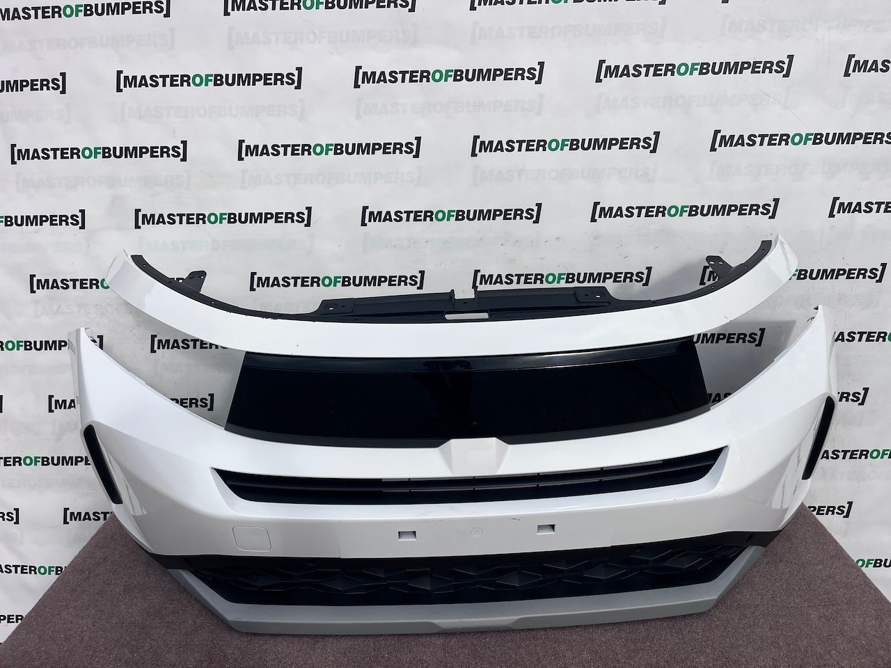 Vauxhall Frontera Gs Hybrid 2025-2027 Front Bumper 6 Pdc No Fogs Genuine [q419]