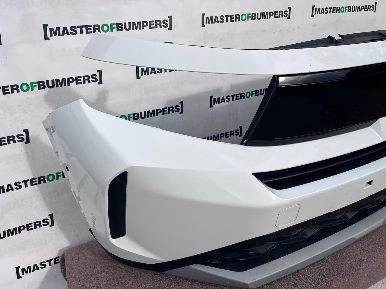 Vauxhall Frontera Gs Hybrid 2025-2027 Front Bumper 6 Pdc No Fogs Genuine [q419]