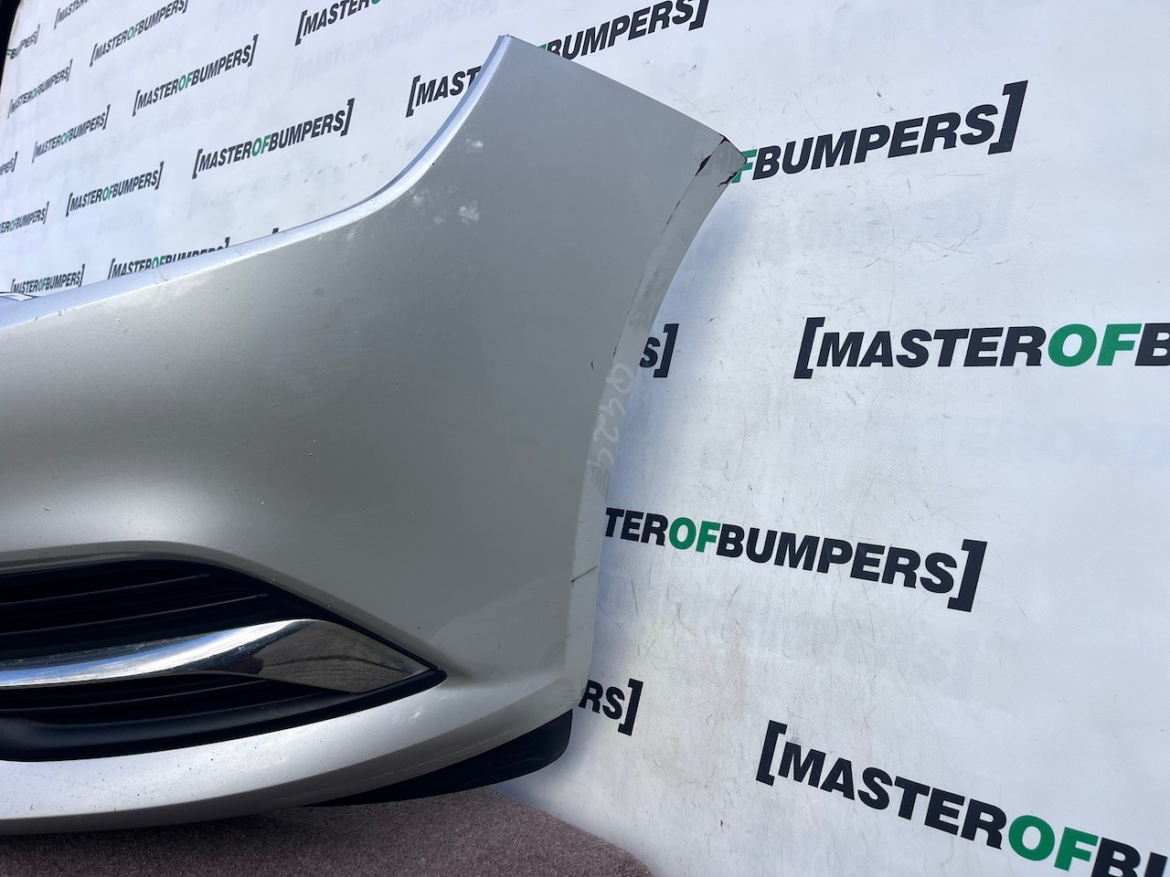 Vauxhall Insignia Mk2 Saloon Estate 2017-2020 Front Bumper 4 Pdc Genuine [424]