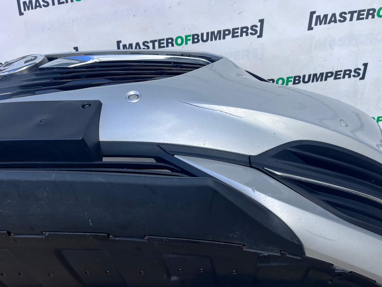 Vauxhall Insignia Mk2 Saloon Estate 2017-2020 Front Bumper 4 Pdc Genuine [424]