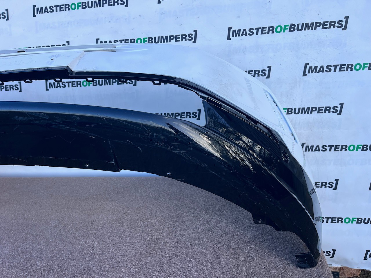 Vauxhall Grandland Gs Phev 2025-2027 Font Bumper 4 Pdc Genuine [q427]