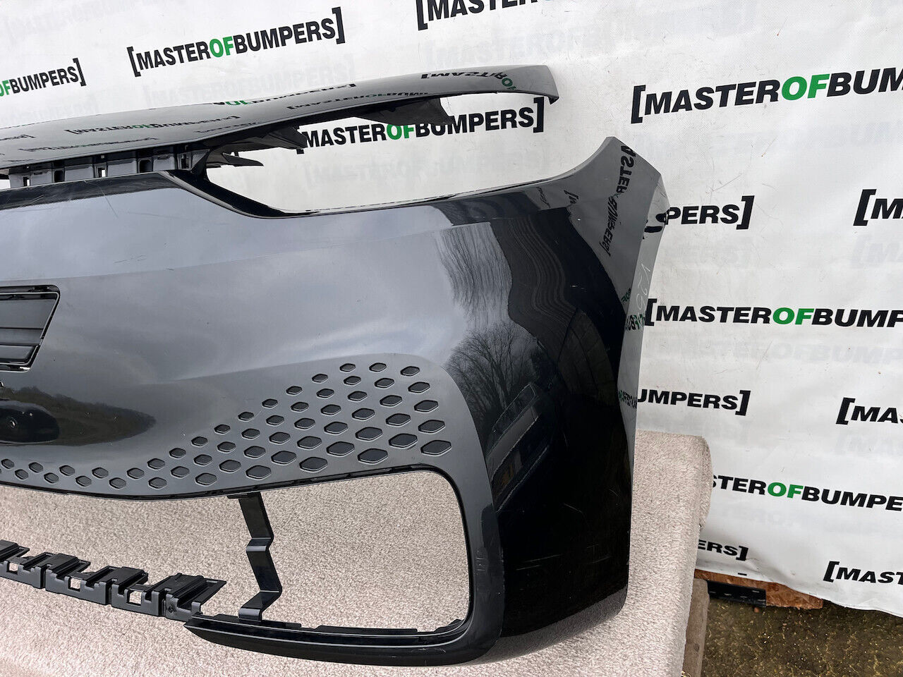 VW Id3 Id.3 2020-2024 Front Bumper White W/inner Bracket Genuine [v251]