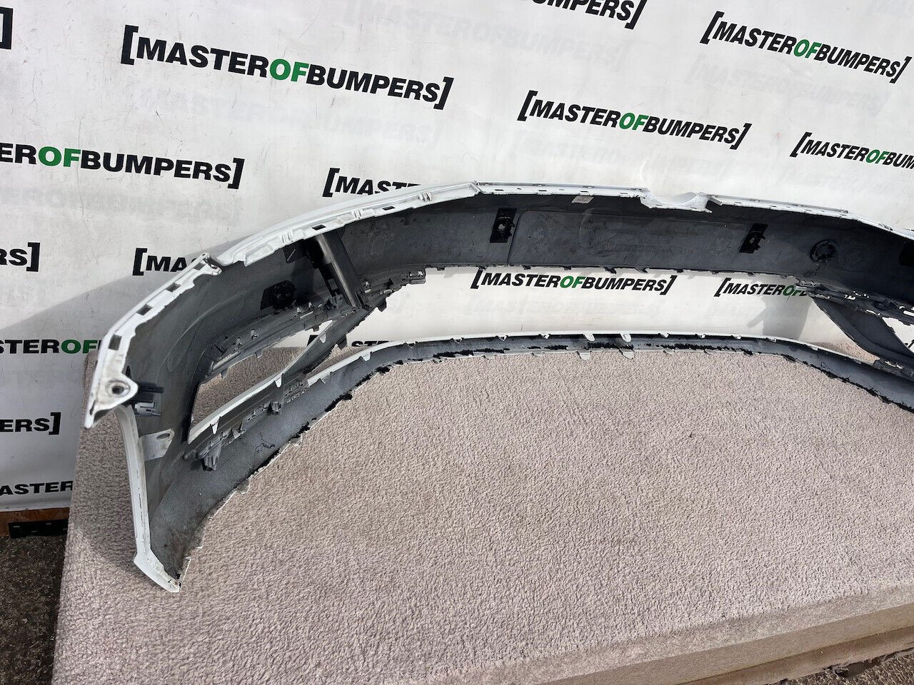 VW Golf Se Mk7.5 Hatchback 2017-2019 Front Bumper 6 Pdc +jets Genuine [v277]