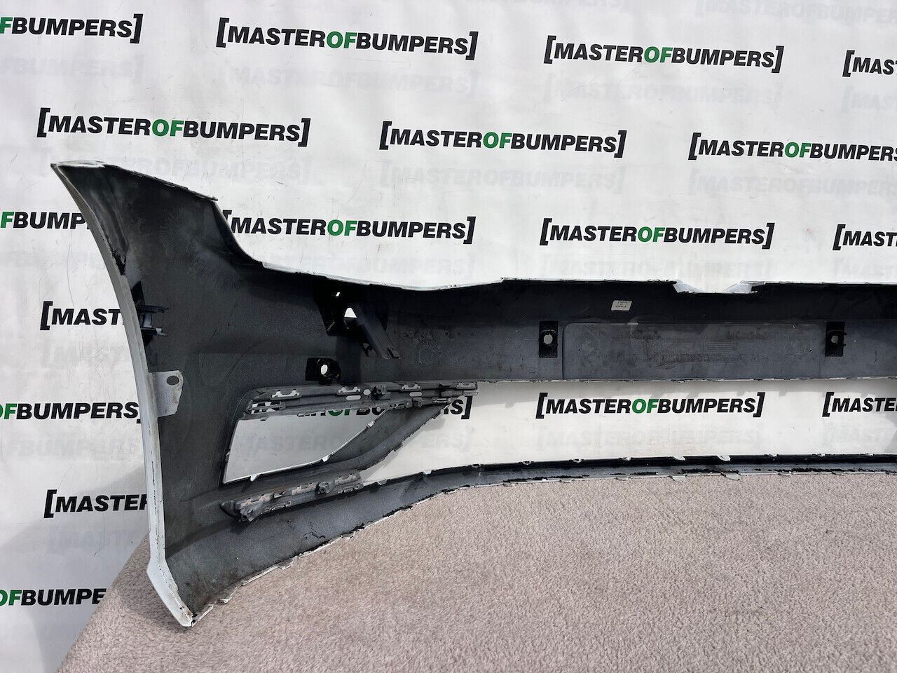 VW Golf Se Mk7.5 Hatchback 2017-2019 Front Bumper 6 Pdc +jets Genuine [v277]