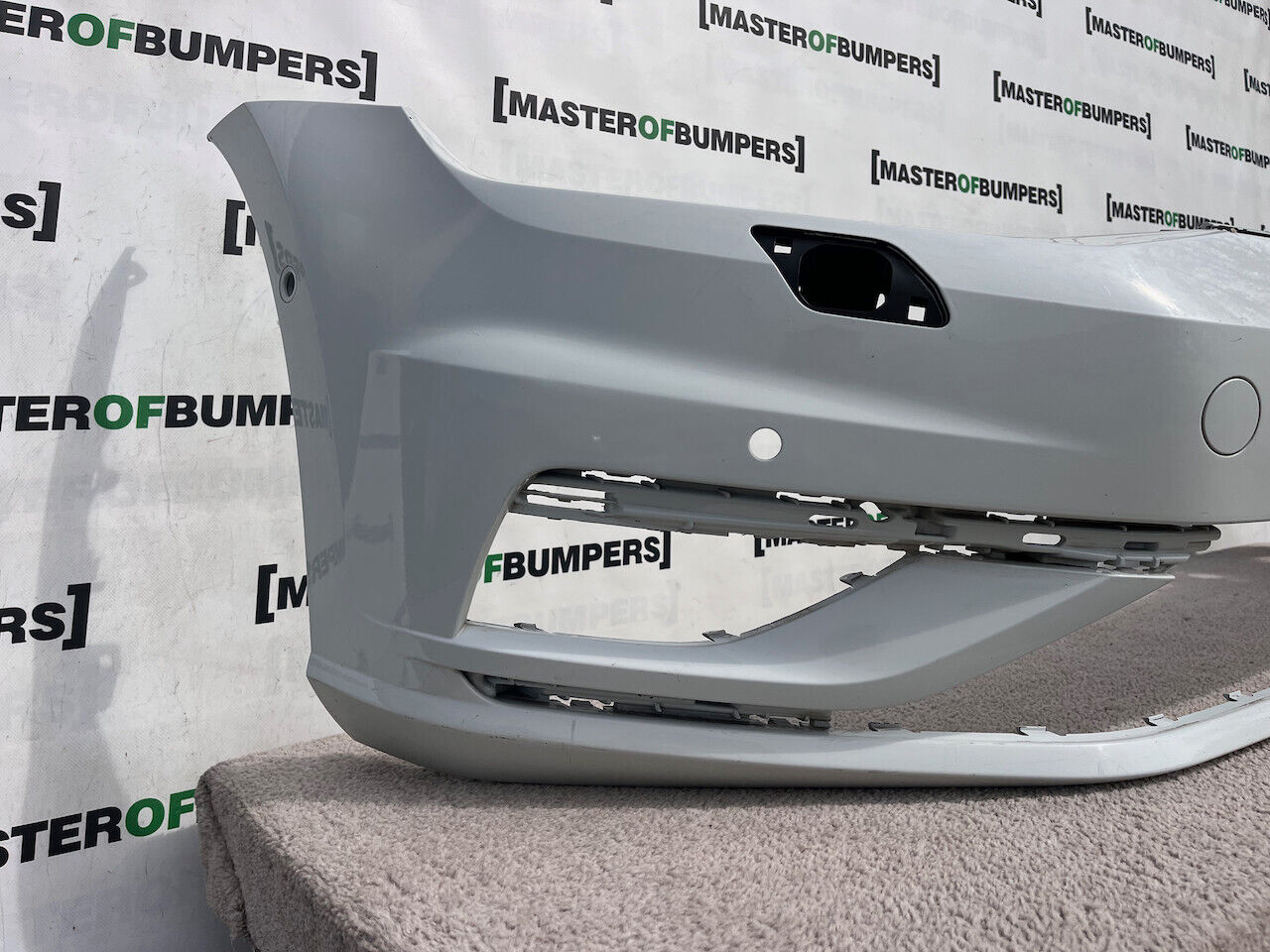 VW Golf Se Mk7.5 Hatchback 2017-2019 Front Bumper 6 Pdc +jets Genuine [v277]