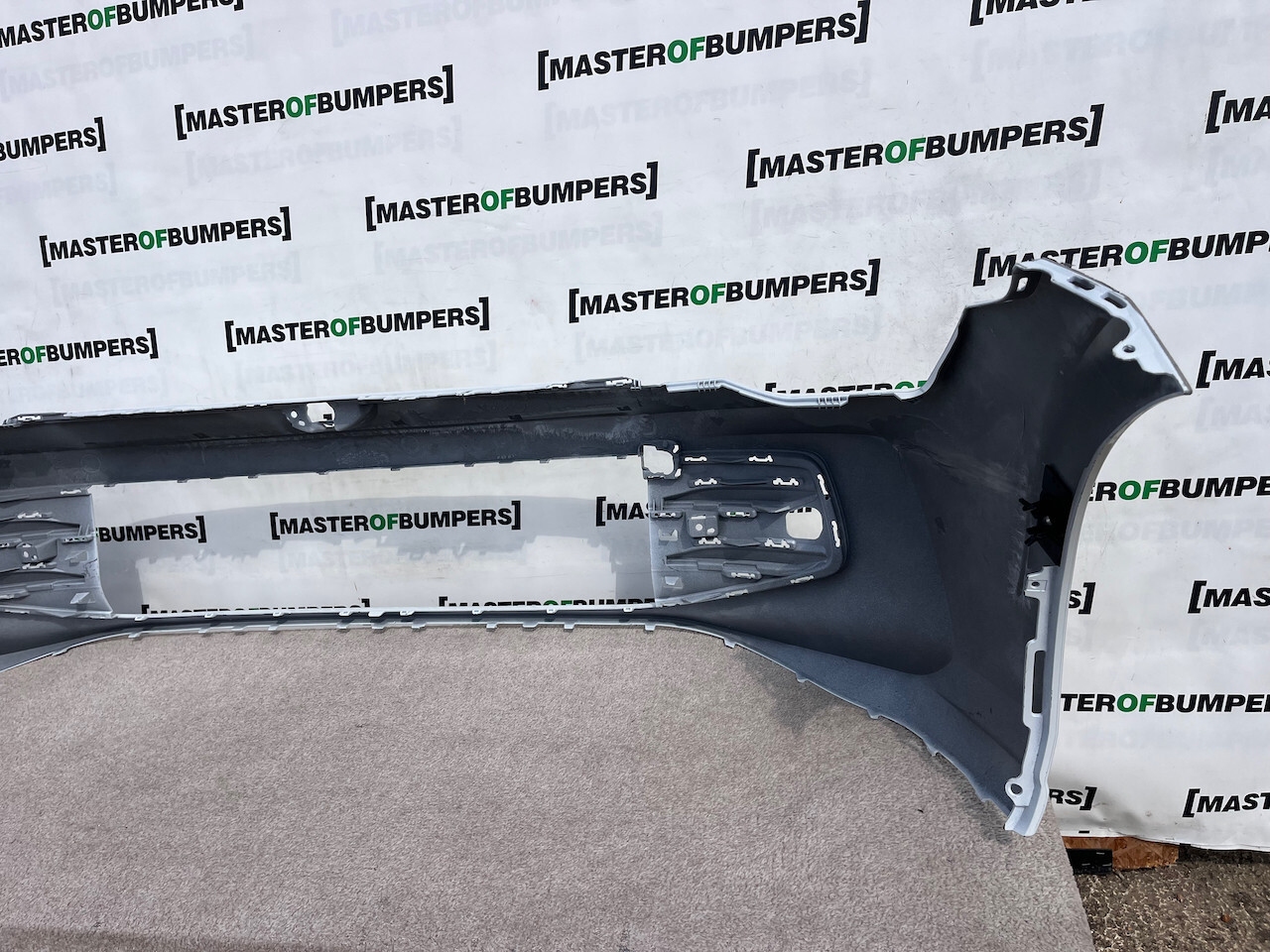 VW Golf Se Mk8 Lift Hatchback 2024-on Front Bumper 6 Pdc Genuine [v286]