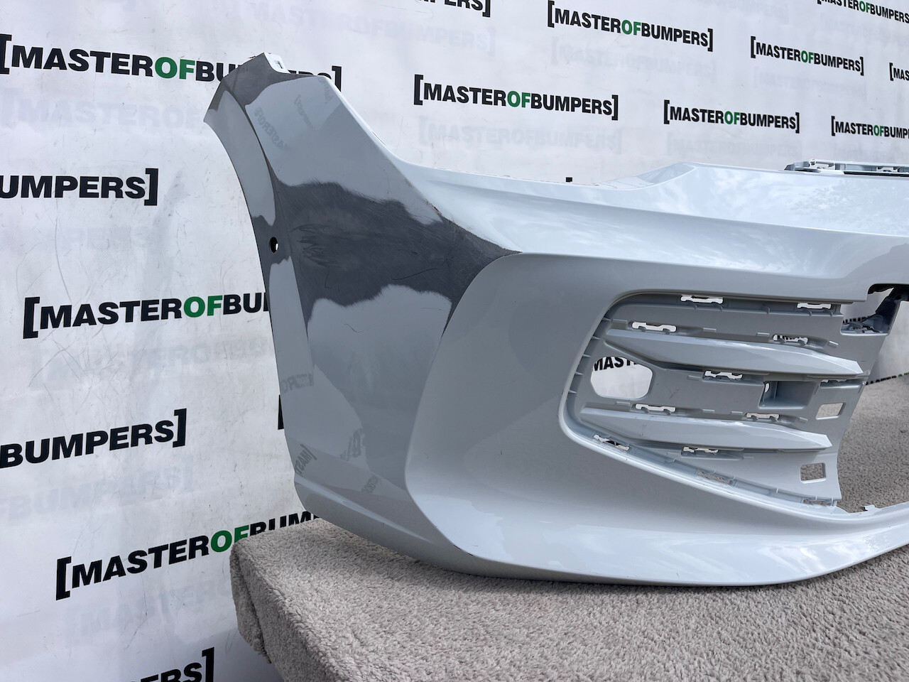 VW Golf Se Mk8 Lift Hatchback 2024-on Front Bumper 6 Pdc Genuine [v286]