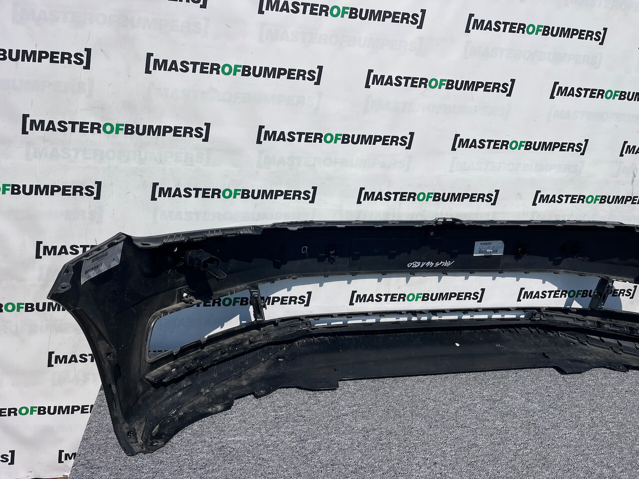 VW Touran Highline Sel Mk2 2015-2021 Front Bumper 4 Pdc + Jets Genuine [v305]