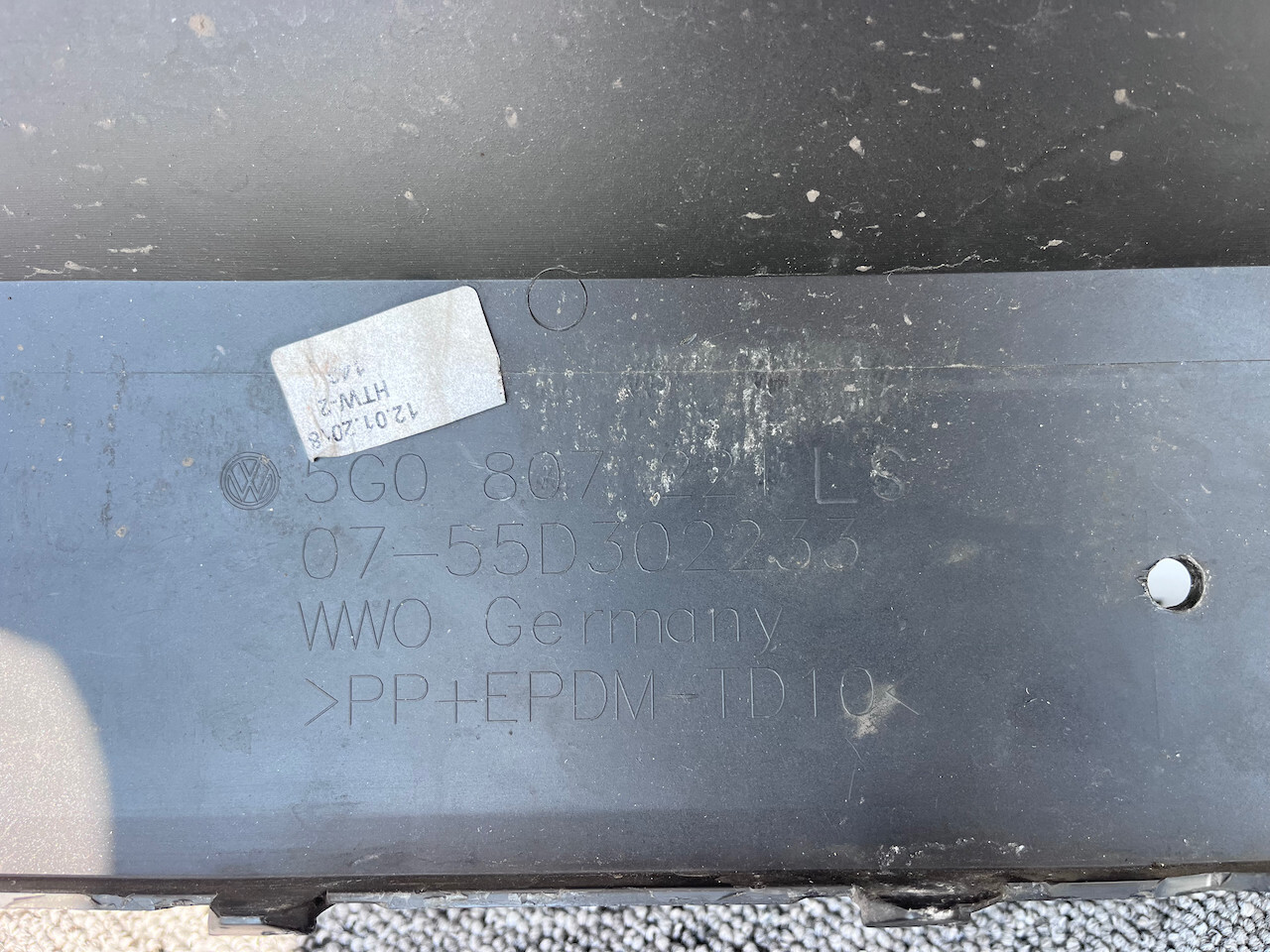 VW Golf Gti Gtd Mk7 Lift Hatchback 2017-2019 Front Bumper 4 Pdc Genuine [v329]