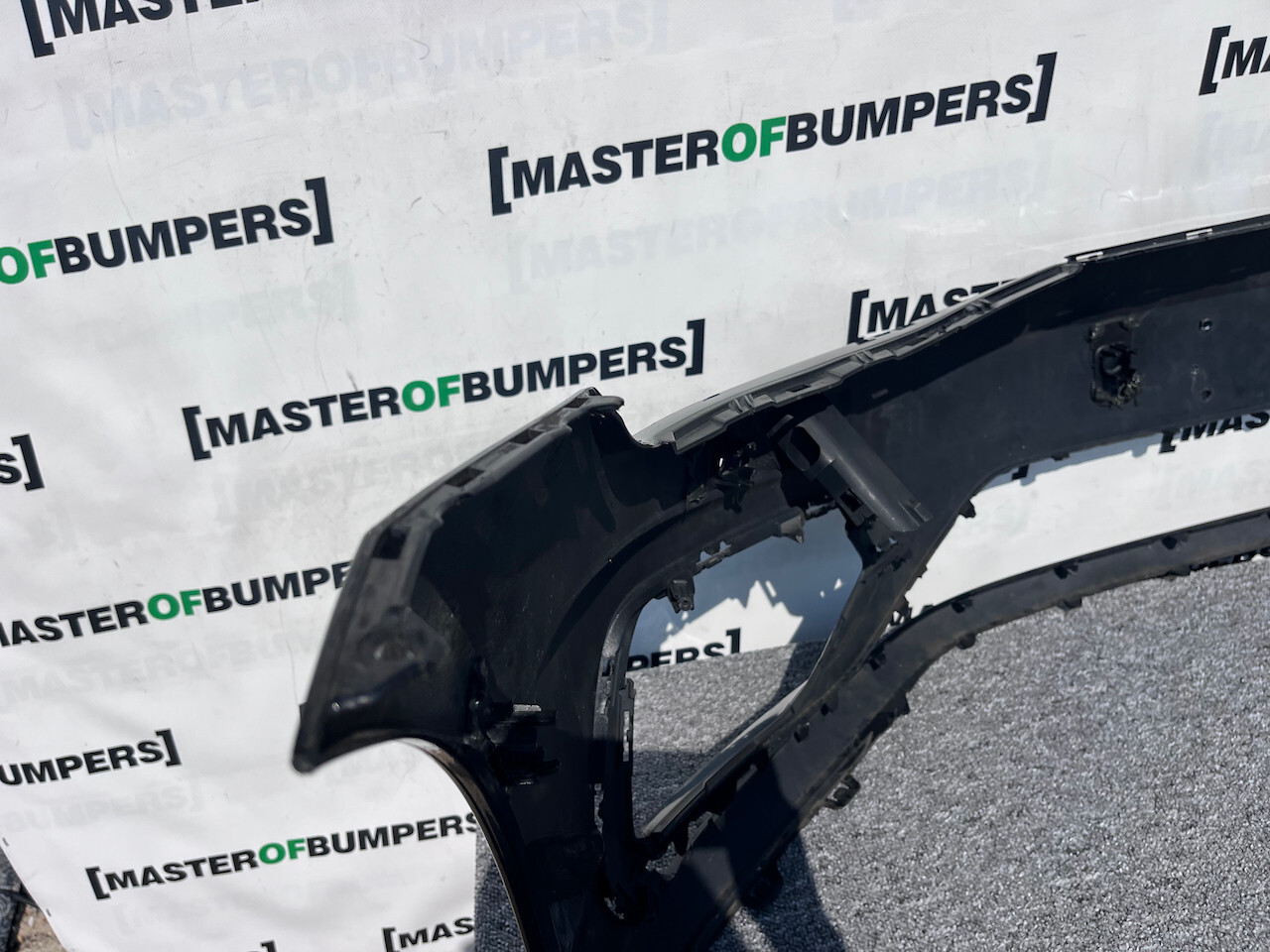 VW Golf R R Line Mk7 Lift Hatchback 2017-2019 Front Bumper 4 Pdc Genuine [v310]