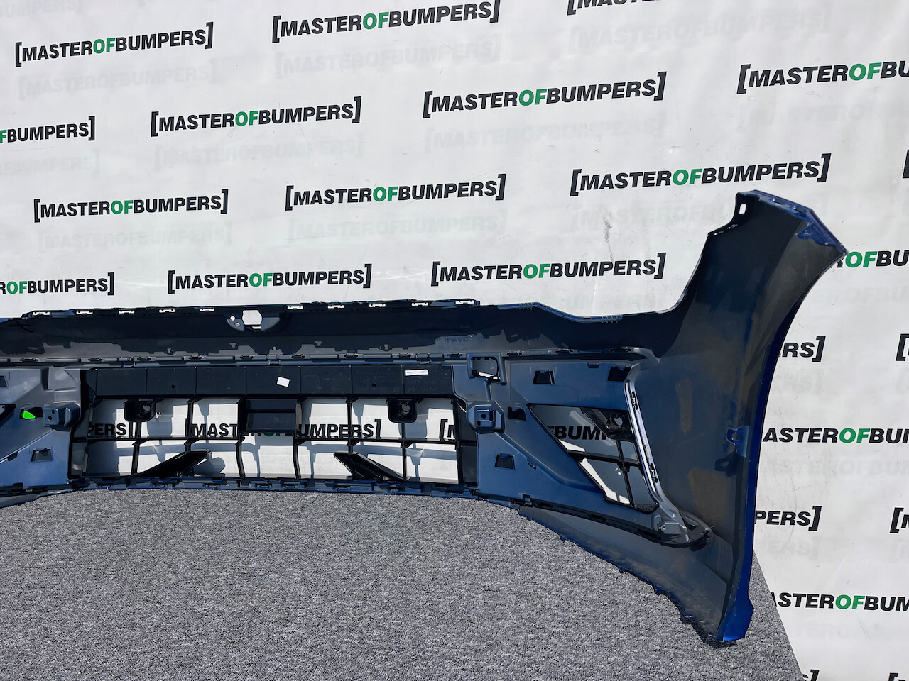 VW Golf R 'r' Mk8 Lift Hatchback 2024-on Front Bumper 4 Pdc Genuine [v314]