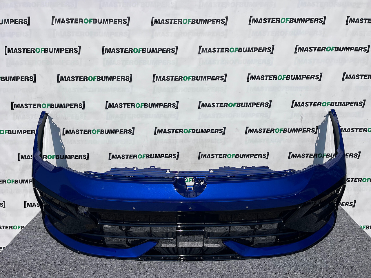 VW Golf R 'r' Mk8 Lift Hatchback 2024-on Front Bumper 4 Pdc Genuine [v314]