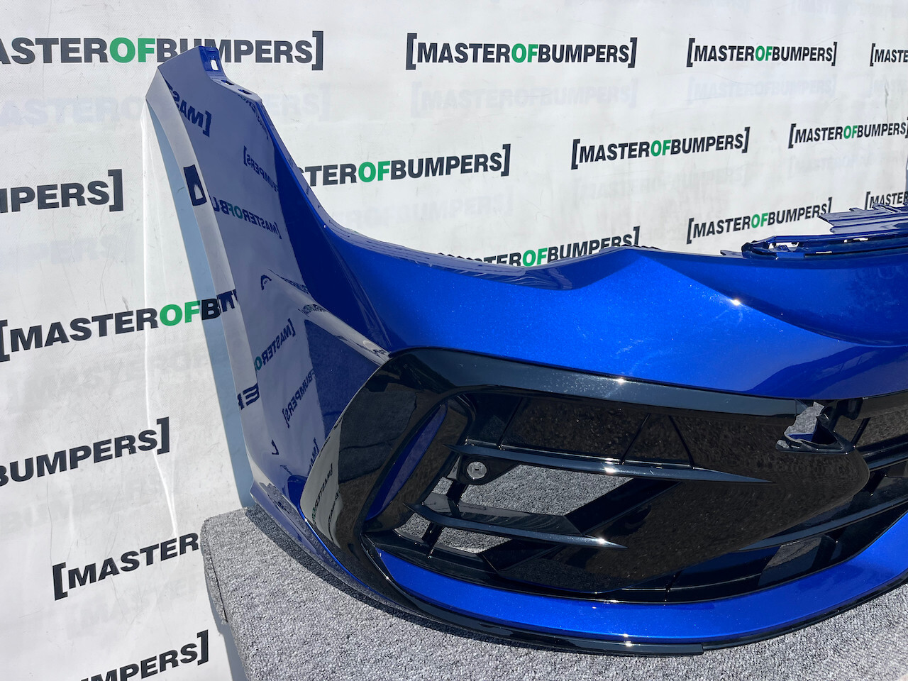 VW Golf R 'r' Mk8 Lift Hatchback 2024-on Front Bumper 4 Pdc Genuine [v314]