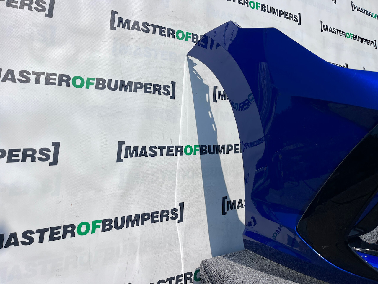 VW Golf R 'r' Mk8 Lift Hatchback 2024-on Front Bumper 4 Pdc Genuine [v314]