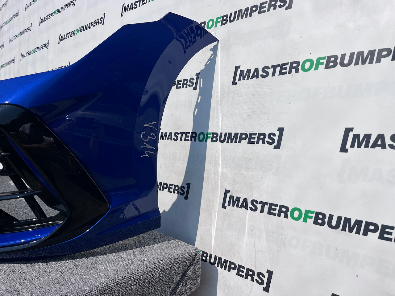 VW Golf R 'r' Mk8 Lift Hatchback 2024-on Front Bumper 4 Pdc Genuine [v314]