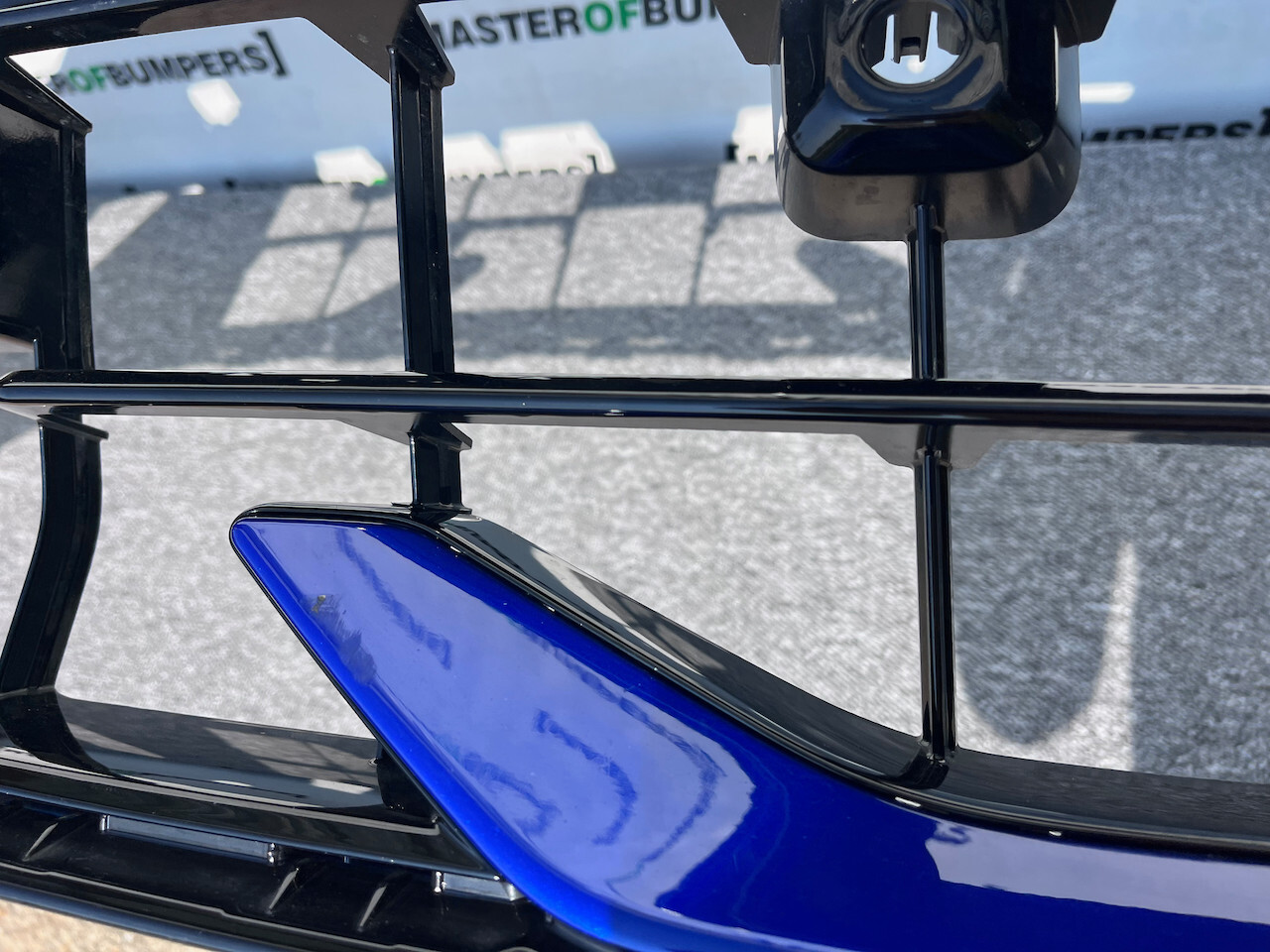 VW Golf R 'r' Mk8 Lift Hatchback 2024-on Front Bumper 4 Pdc Genuine [v314]