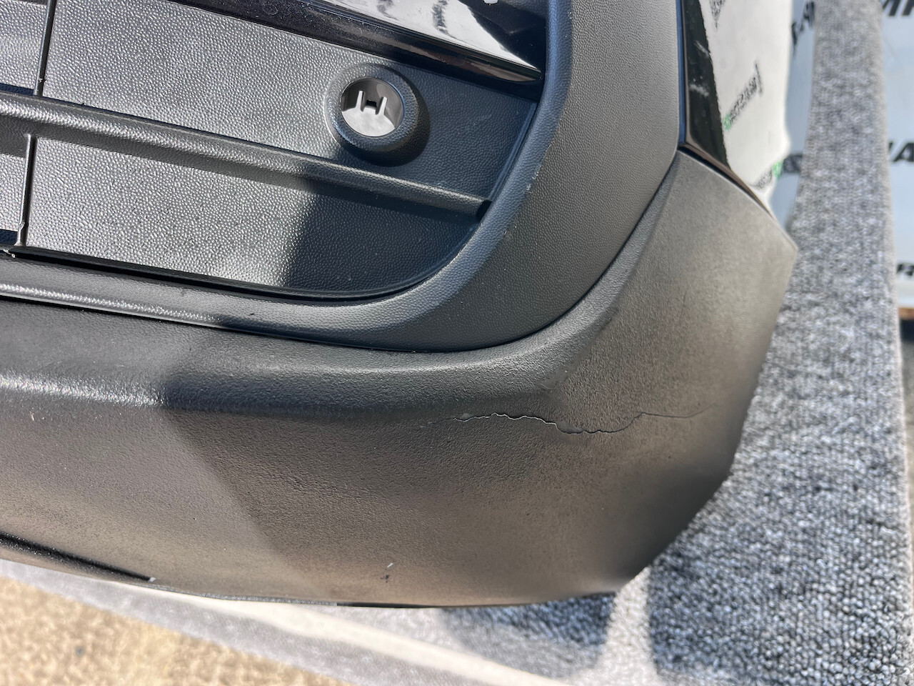 VW Tiguan Se Life Tfsi Mk2 Lift 2021-2023 Front Bumper 4 Pdc Genuine [v330]