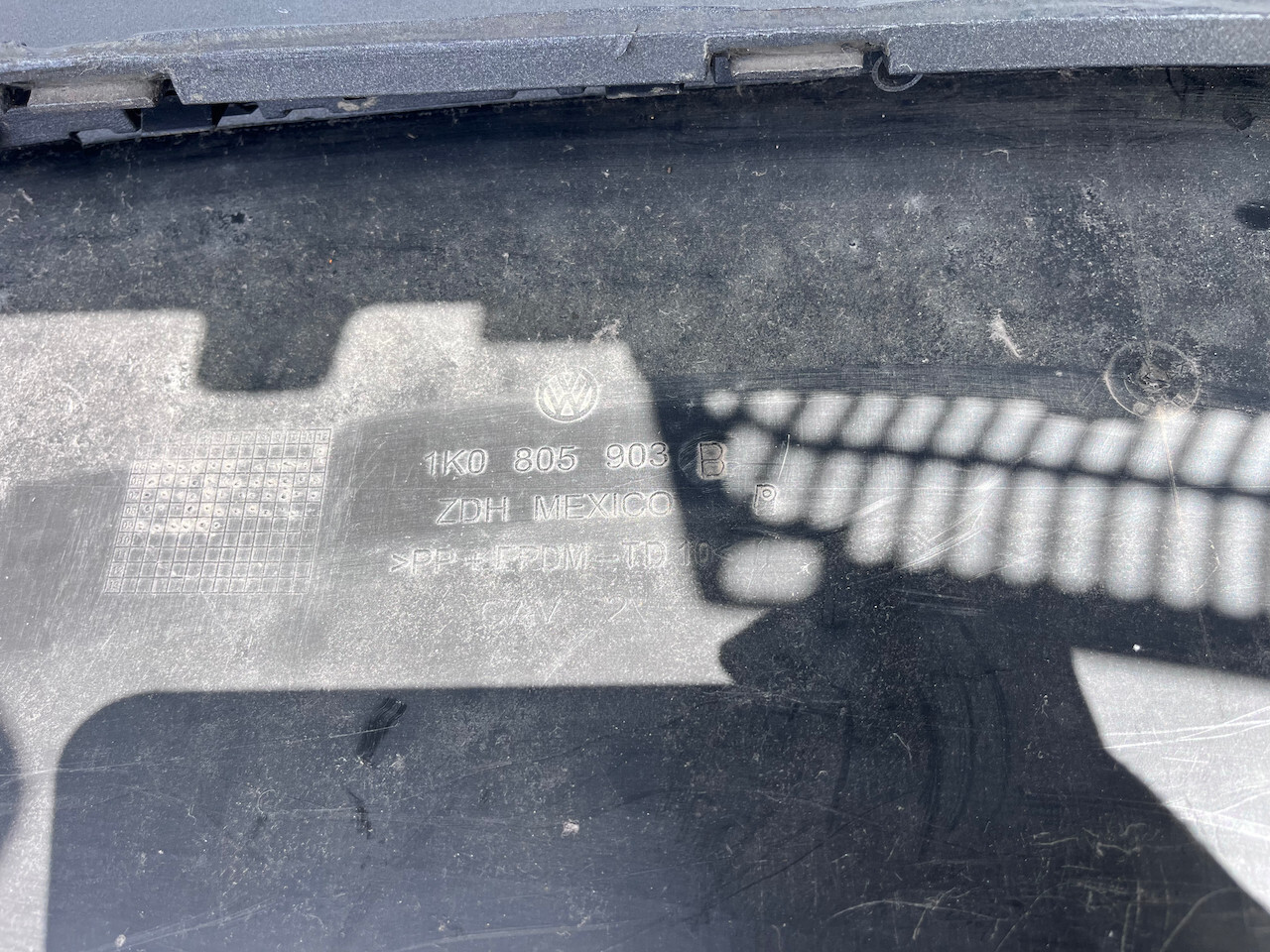 VW Golf Estate Mk5 Estate Only 2006-2009 Front Bumper + Grille Genuine [v163]