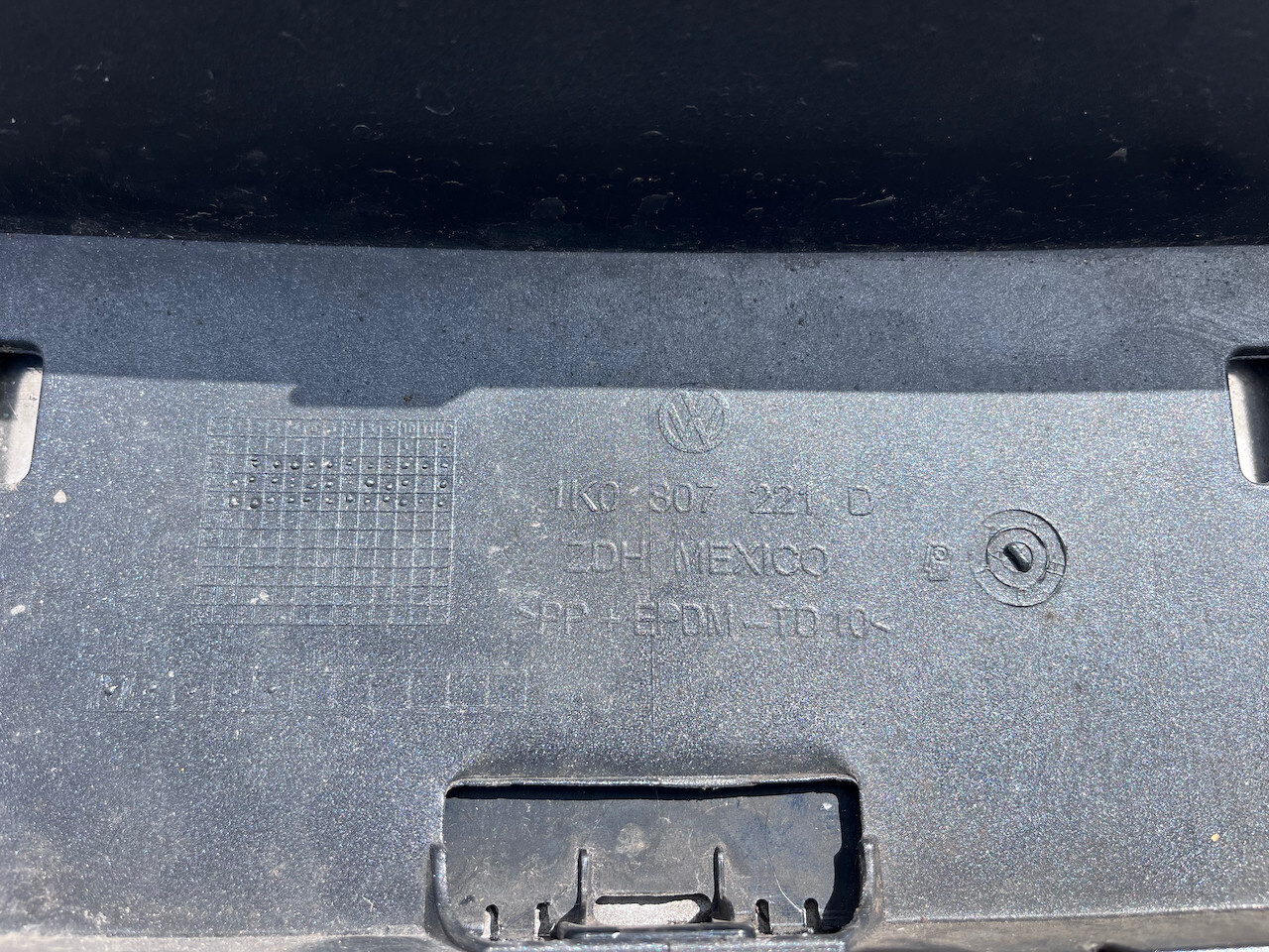 VW Golf Estate Mk5 Estate Only 2006-2009 Front Bumper + Grille Genuine [v163]