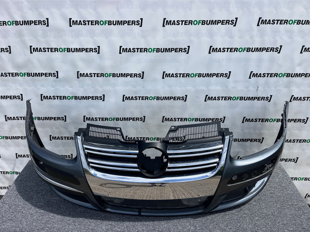 VW Golf Estate Mk5 Estate Only 2006-2009 Front Bumper + Grille Genuine [v163]